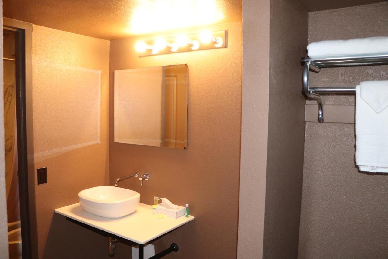 Historic Cow Palace Inn Lamar Extérieur photo